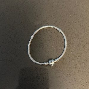 Pandora 16in braclet
